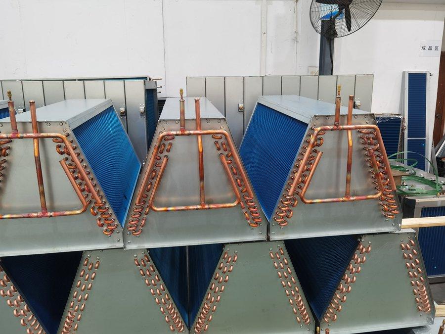 冷水機冷凝器的作用是什么？